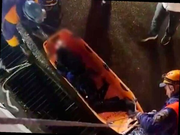В Сочи мужчина случайно упал с трехметровой стены