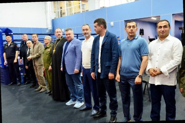 «Виктор Тепляков открыл турнир по боксу в Сочи»