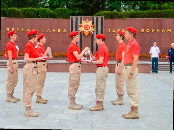 В Сочи передали Огонь Памяти