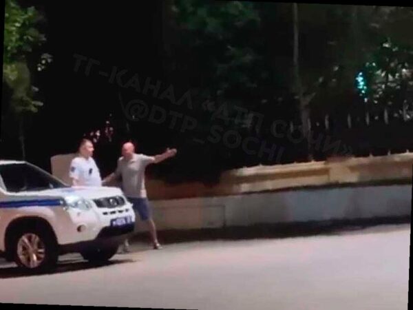 Неадекватный мужчина, который напал на полицейского в Сочи, будет представлен перед судом