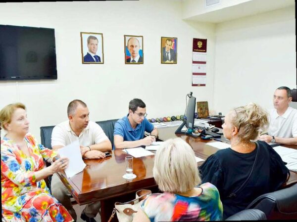 Депутат ЗСК поможет с ремонтом ливнёвок в центре Сочи