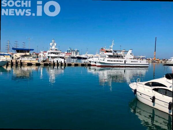 Первый регулярный морской маршрут между Сочи и Сухумом начнет работу в августе. Тестовый рейс запланирован на 6 августа, как сообщил президент Абхазии Бадра Гунба.