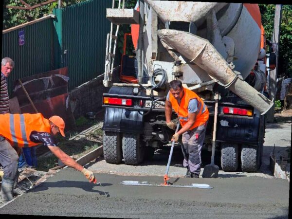 300 млн рублей выделено на ремонт дорог в Сочи