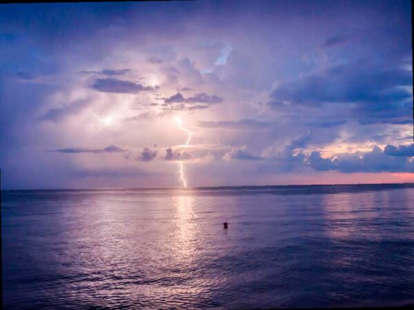 В эту среду в Сочи ожидается сильный дождь с грозой