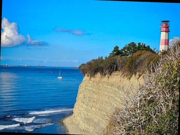 Зачаровывающий отдых у моря в ноябре: путешествие в Геленджик