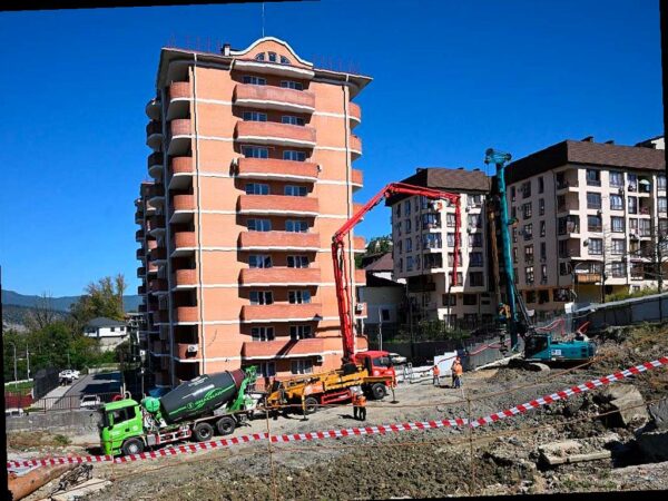 В Сочи строят новый социальный дом на улице Макаренко