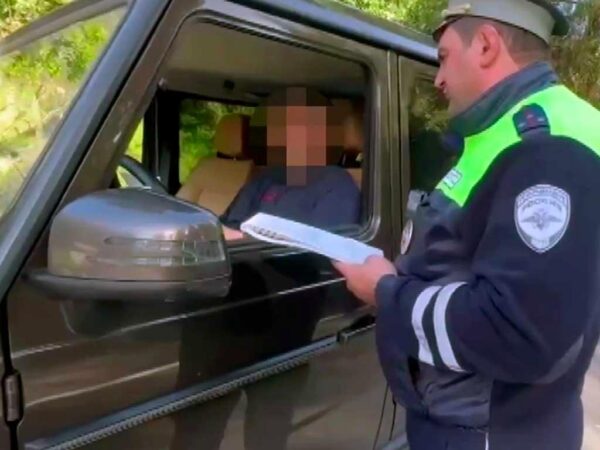 В Сочи скрытые патрули следят за нарушителями ПДД