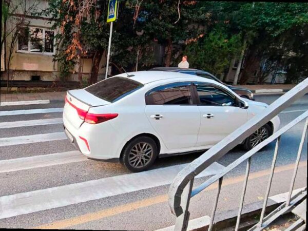 Ребенка сбили на пешеходном переходе в центре Сочи