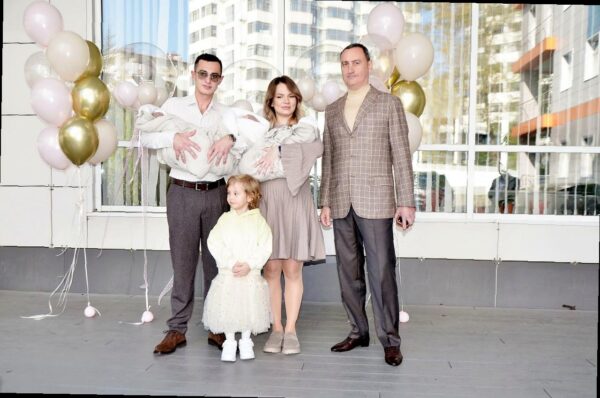 «Виктор Тепляков поздравил семью из Сочи с рождением тройни»