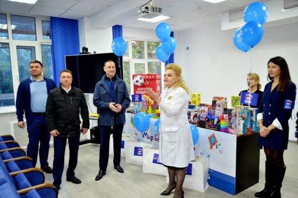 «Виктор Тепляков поддержал акцию помощи детям «Коробка храбрости»