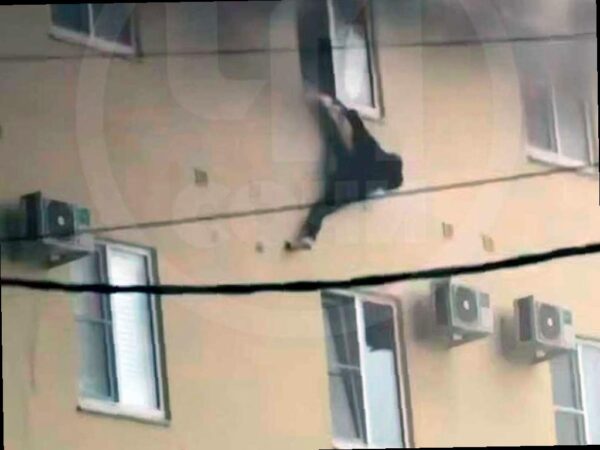 Женщина, попавшая в пожар на улице Транспортной, скончалась в больнице