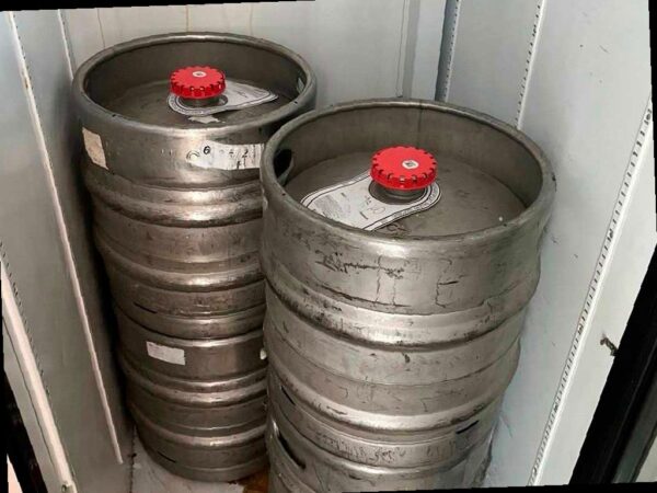 Более 100 литров нелегального пива изъяли полицейские в Красной Поляне