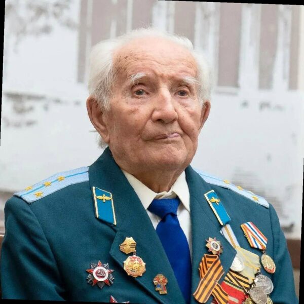 Сегодня свой 100-летний юбилей отмечает почётный житель Сочи и ветеран