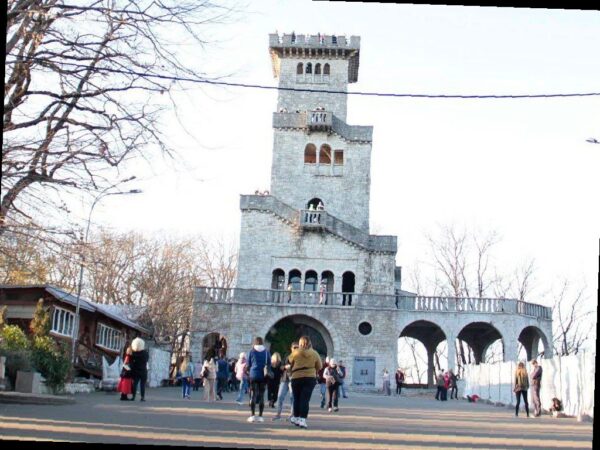 Проект канатной дороги к башне на Большом Ахуне в Сочи оказался на пау