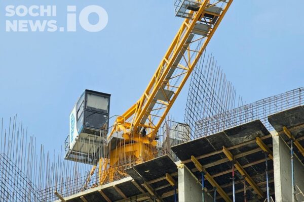 Суд взыскал более 1,1 млрд рублей за срыв строительства школы в Сочи