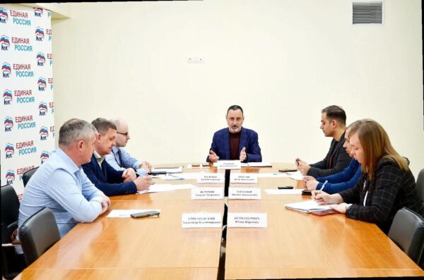 «Виктор Тепляков рассмотрел проблему оползня на улице Подгорная в Сочи»